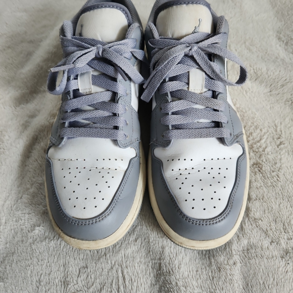 Jordans, Size 7